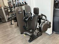 - Artis Technogym ARTIS 18 maszyn / 38000 EUR netto Maszyny do Siłowni