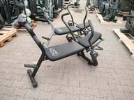 ŁAWKA do treningu mięśni brzucha TECHNOGYM AB CRUNCH